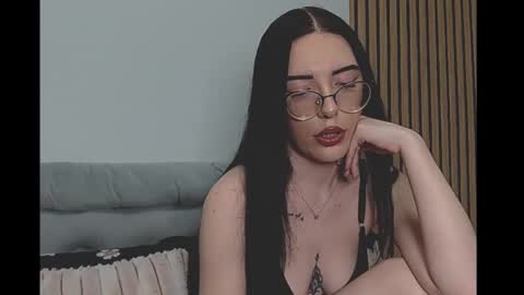 Snapshot of ella_chloe chatting on November 25, 2025, 10:32 pm Chloe online show from November 25, 2025, 10:32 pm