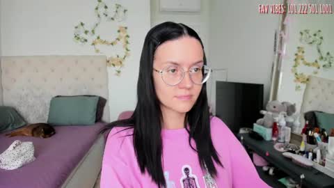 ELLA online show from July 8, 2026, 9:25 am