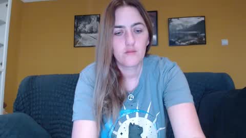 Ella  Max online show from February 28, 2025, 7:26 am