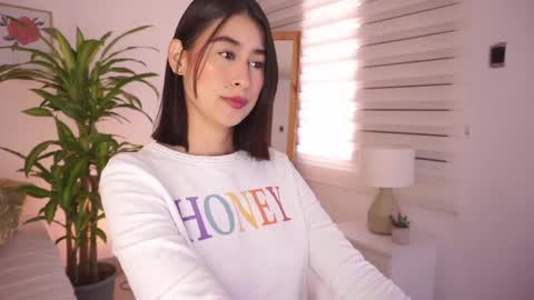 ELLA OWEN online show from January 6, 2026, 3:16 pm