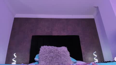 Ellaa Muller online show from February 5, 2025, 8:32 am