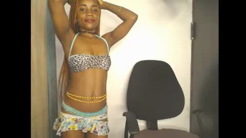 Snapshot of ellababy8 chatting on April 25, 2026, 5:32 am ella online show from April 25, 2026, 5:32 am