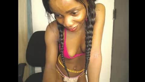 Snapshot of ellababy8 chatting on May 27, 2026, 7:05 am ella online show from May 27, 2026, 7:05 am