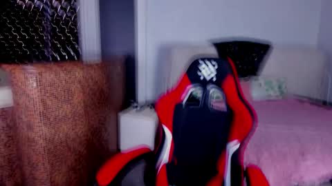 Ella online show from February 11, 2026, 3:06 pm