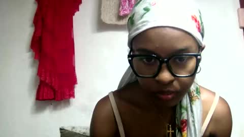 Snapshot of ellah245 chatting on February 2, 2026, 2:54 am ellah245 online show from February 2, 2026, 2:54 am