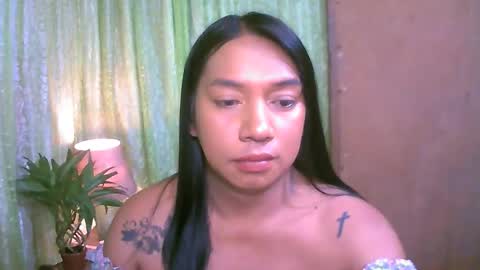 Ellah online show from September 13, 2025, 3:17 am