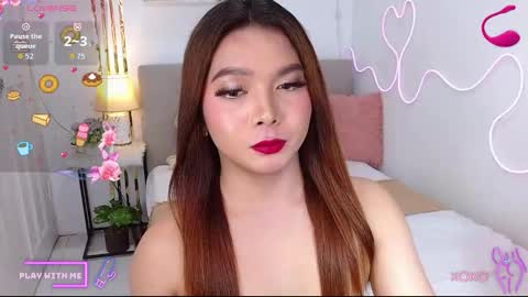 ELLAH online show from September 20, 2025, 6:53 pm