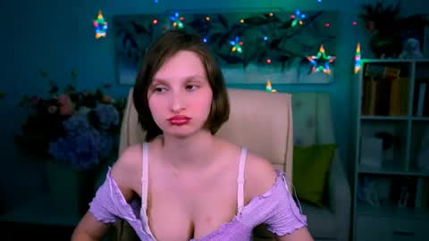 Ella online show from May 29, 2026, 5:44 pm