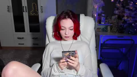 ellales online show from December 23, 2025, 7:50 am