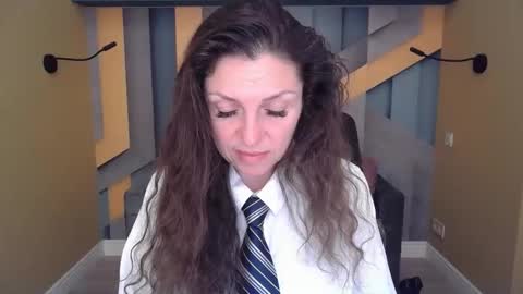 EllaLongs online show from January 15, 2026, 2:10 pm