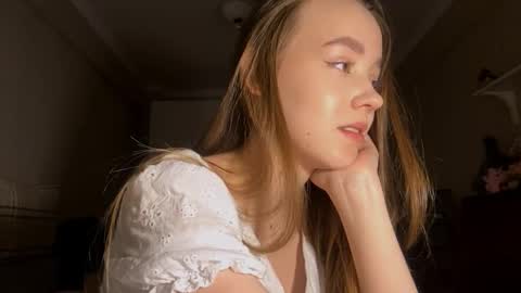 Snapshot of ellamenas chatting on October 5, 2025, 7:12 pm Ella online show from October 5, 2025, 7:12 pm