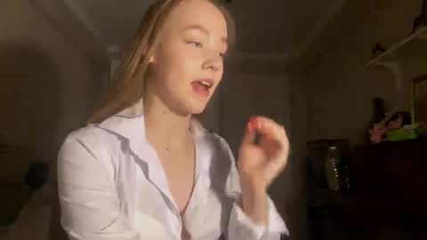 Snapshot of ellamenas chatting on October 9, 2025, 6:50 pm Ella online show from October 9, 2025, 6:50 pm