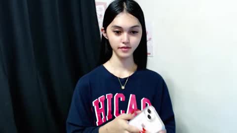 ELLA online show from November 30, 2025, 2:48 am