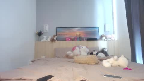 Ella Mira online show from June 28, 2026, 3:01 am