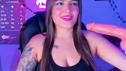 ellarosee_ online show from July 17, 2026, 6:13 pm