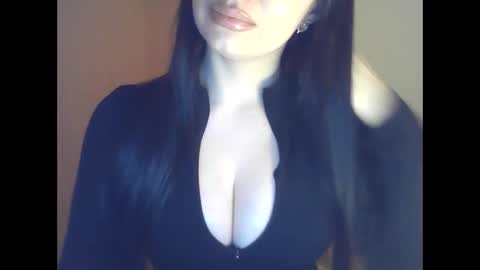 elle010843 online show from February 6, 2026, 6:44 pm