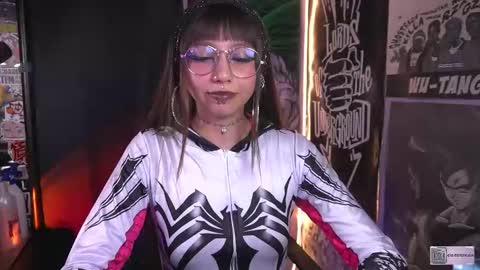 follow me on instagram .    online show from October 24, 2025, 2:46 pm