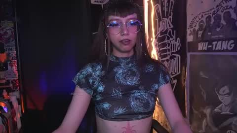 follow me on instagram .    online show from November 15, 2025, 3:08 pm