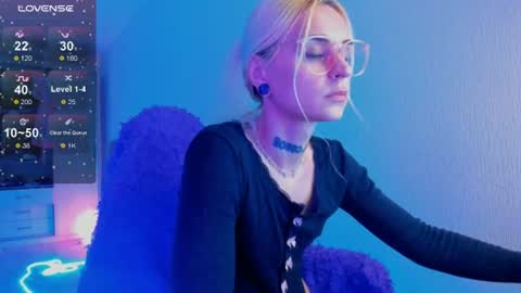 Ellie online show from August 2, 2026, 3:21 pm