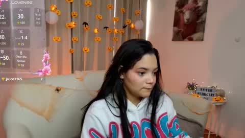 elli_snow online show from October 24, 2025, 12:34 pm