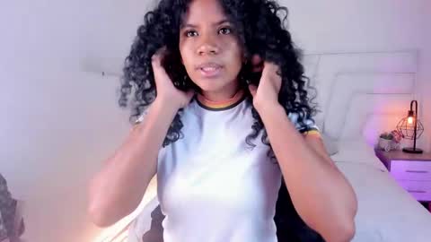  Ellie   online show from March 3, 2025, 12:05 pm