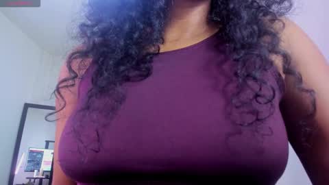  Ellie   online show from December 5, 2025, 3:09 pm