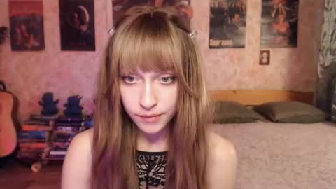 ellie_friendly online show from July 14, 2026, 2:16 am
