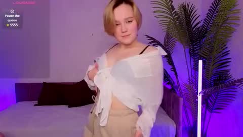 Ellie online show from March 5, 2026, 8:43 am