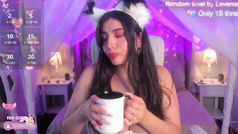Snapshot of ellie_jhonson_ chatting on February 3, 2025, 5:18 am  Ellie Jhonson  online show from February 3, 2025, 5:18 am