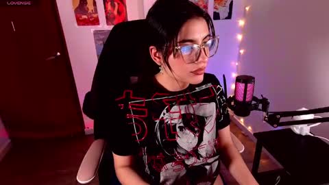 Snapshot of ellie_jhonson_ chatting on April 10, 2026, 4:39 am Ellie Jhonson online show from April 10, 2026, 4:39 am