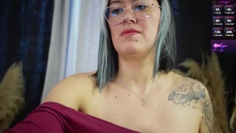 Ellie Ramos online show from November 6, 2025, 1:45 pm