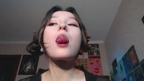 Eleonora online show from February 4, 2025, 7:11 pm