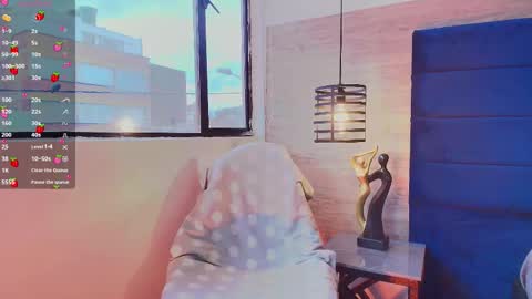 elliee_alves online show from January 14, 2026, 12:44 pm