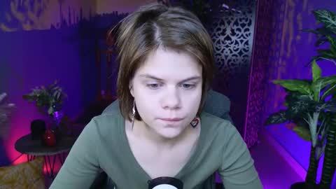 Snapshot of elliemurler chatting on November 12, 2025, 9:10 am elliemurler online show from November 12, 2025, 9:10 am