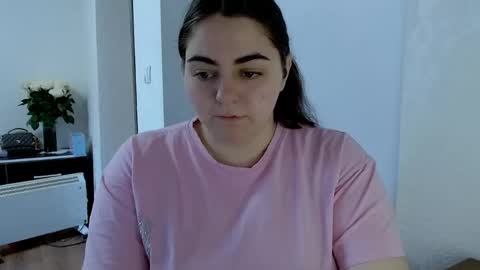 Ellie online show from April 27, 2026, 7:39 am