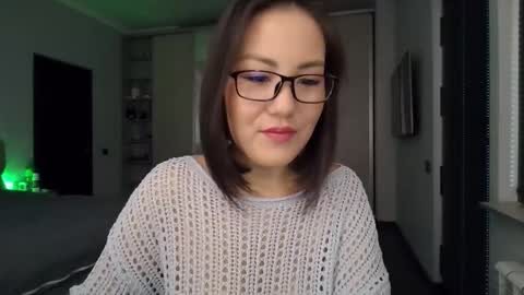 Snapshot of elliesoft chatting on September 24, 2025, 7:44 am elliesoft online show from September 24, 2025, 7:44 am