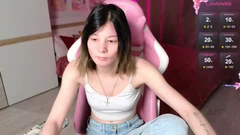 Snapshot of ellinblare chatting on March 30, 2026, 9:27 pm Ellin online show from March 30, 2026, 9:27 pm