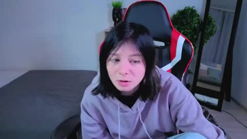 Snapshot of ellinblare chatting on April 15, 2026, 9:15 pm Ellin online show from April 15, 2026, 9:15 pm