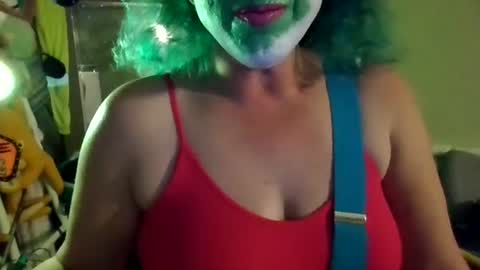 Snapshot of elliohh chatting on May 12, 2026, 4:53 am Elliohh online show from May 12, 2026, 4:53 am