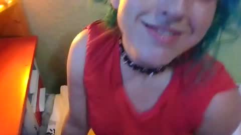 Snapshot of elliohh chatting on May 16, 2026, 7:34 pm Elliohh online show from May 16, 2026, 7:34 pm