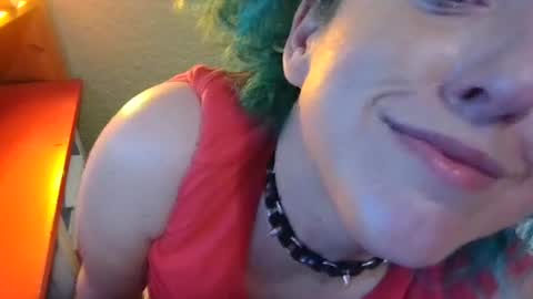 Snapshot of elliohh chatting on May 16, 2026, 7:45 pm Elliohh online show from May 16, 2026, 7:45 pm