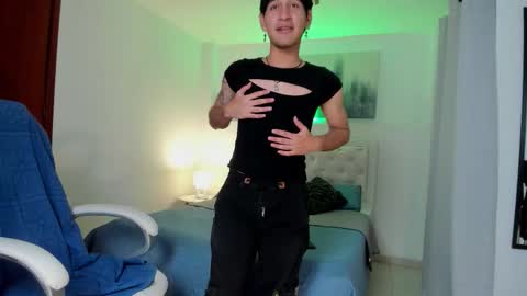 Elliot online show from January 8, 2026, 11:51 pm