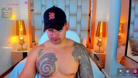 E L L I O T    V E L E Z online show from November 13, 2025, 8:52 pm