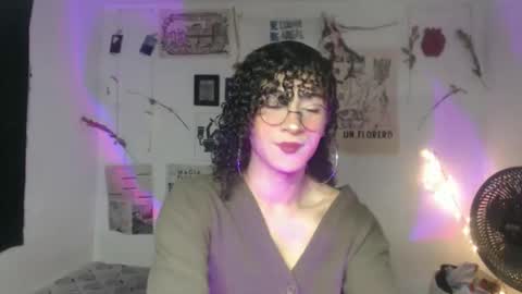 Snapshot of ellis_flowers chatting on January 16, 2026, 10:30 am . online show from January 16, 2026, 10:30 am