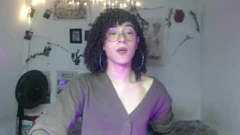 Snapshot of ellis_flowers chatting on February 11, 2026, 12:15 am . online show from February 11, 2026, 12:15 am