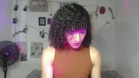 Snapshot of ellis_flowers chatting on February 24, 2026, 7:12 pm . online show from February 24, 2026, 7:12 pm