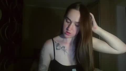 Snapshot of elliza_snow chatting on April 16, 2026, 6:30 pm Eliza online show from April 16, 2026, 6:30 pm