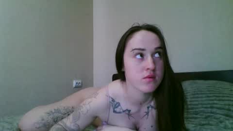 Snapshot of elliza_snow chatting on May 2, 2026, 5:56 am Eliza online show from May 2, 2026, 5:56 am
