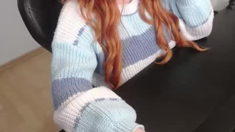 Elly online show from November 29, 2025, 6:44 pm