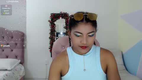 Elly online show from December 17, 2024, 3:06 am